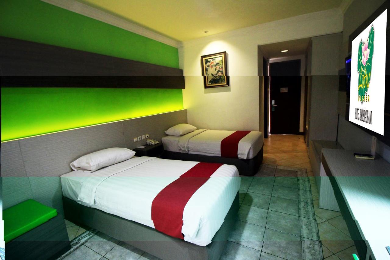 Lotus Garden Hotel Кедири Экстерьер фото