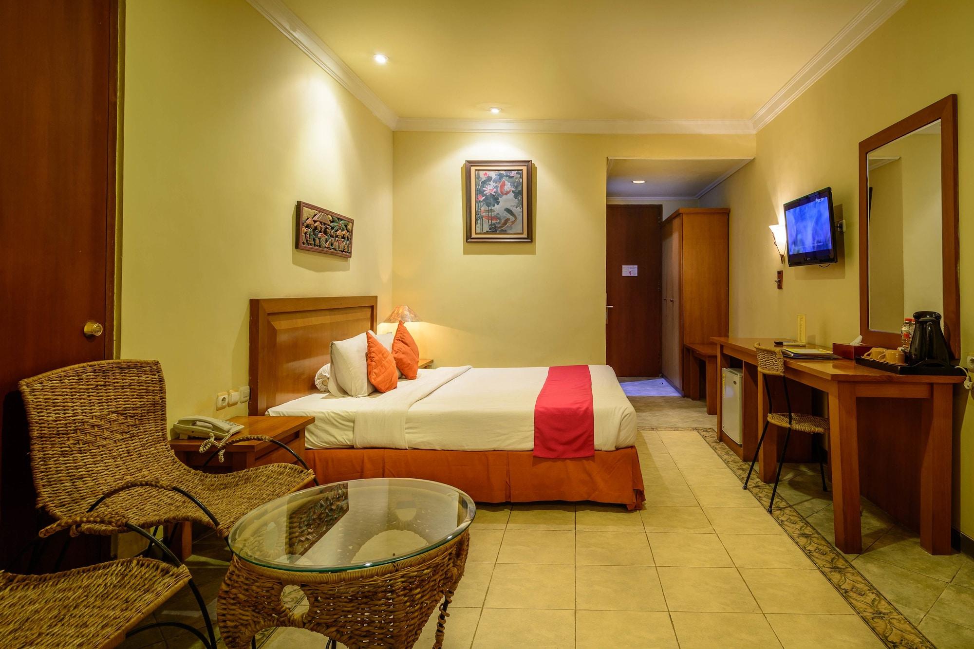Lotus Garden Hotel Кедири Экстерьер фото